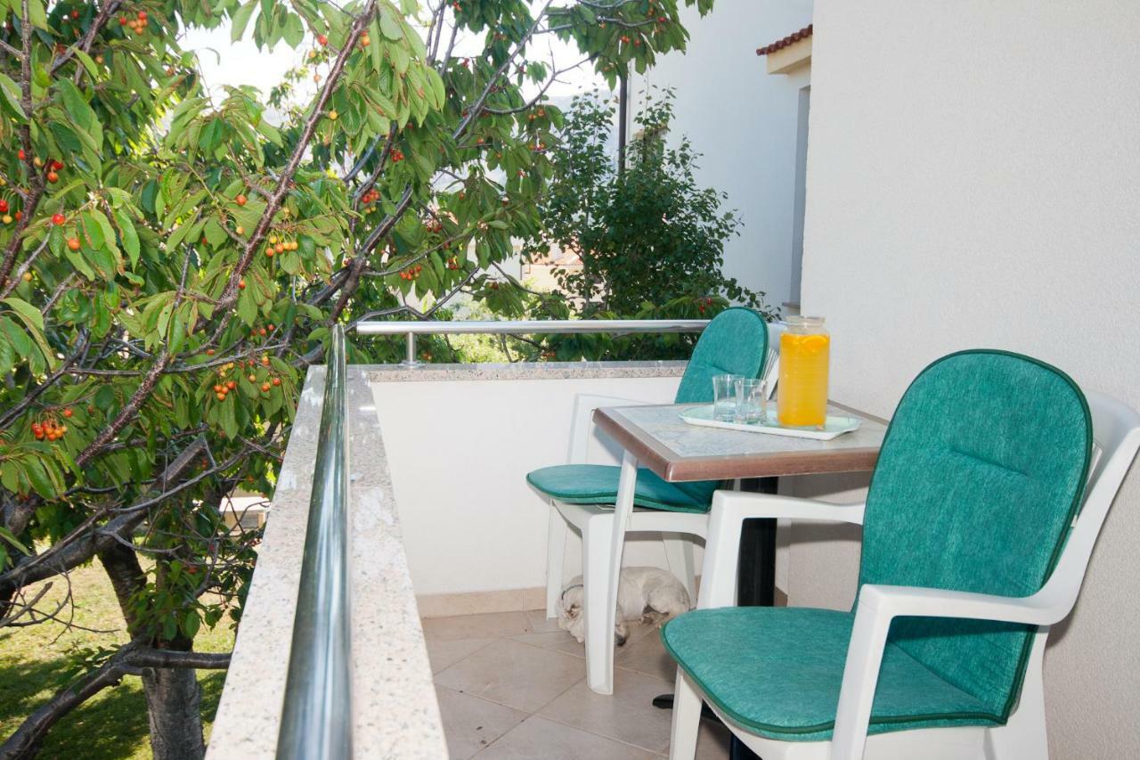 Apartment Zvone Baška Exterior foto